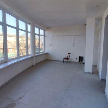 Продам 2 ком кв. р-он Тира