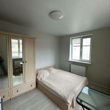 Оренда квартири це включно з ком.послугамив Хотові