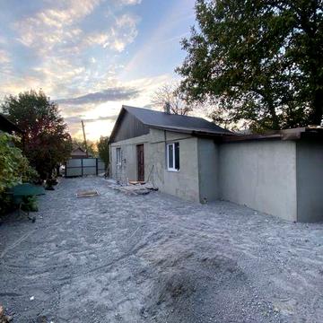 Продам дім,  в місті район Trade Park !