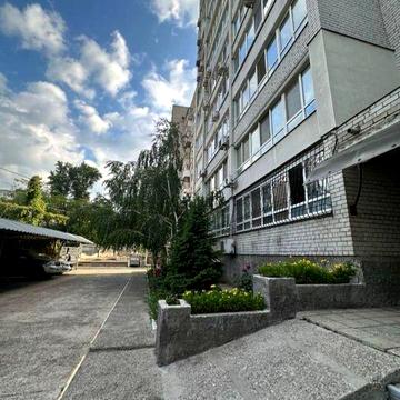 93 м² біля ТЦ Вавілон | Паркомісце | Готова до заселення