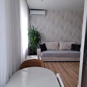 Продам 2-к квартиру. Левый берег. Современный ремонт.