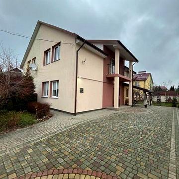 Оренда будинку Зимна Вода 4 кімнати, резервне живлення