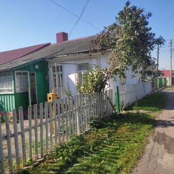 Будинок з земельною ділянкою. Власник! Терміново! Є світло,та опалення