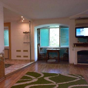 Сдам 2-к.квартиру студию на ЮТЗ, Молодогвардейская