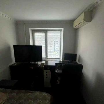 Продам 3к квартиру пр-т Слобожанський 139.