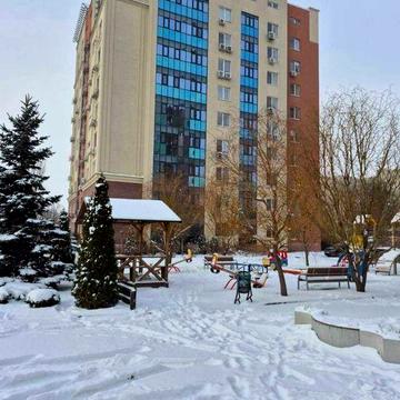 Сдам 2х комн квартиру в центре Харькова в новострое