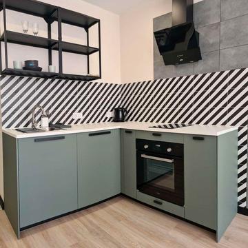 Кадетський Гай вул., 10