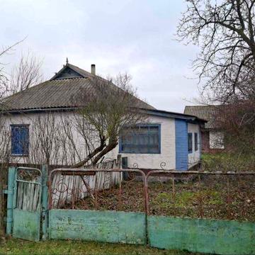 Продам будинок з ділянкою 0.65 г з мальовничою природою