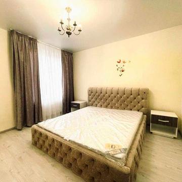 Продам простору 2к.квартиру з меблями та технікою