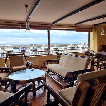 Продажа коттеджа возле моря.  Дом в яхт-клубе.