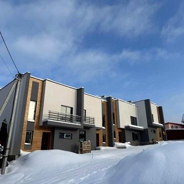 Продаж готового котеджу