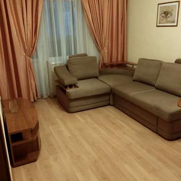 Милославська вул., 45