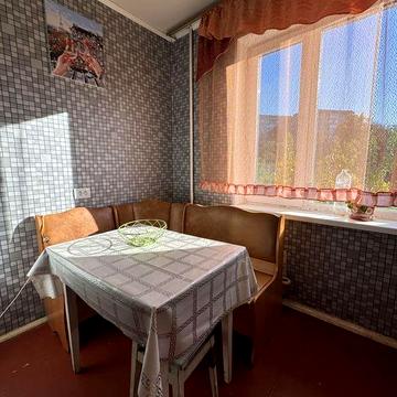 Однокімнатна квартира на Митниці