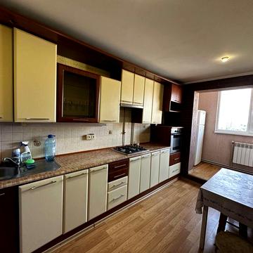 Оренда 3 кімнатна квартира вул. Довженка 9Б