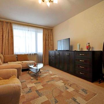 2-кімнатная квартира в статусному Печерську з видом на Лавру