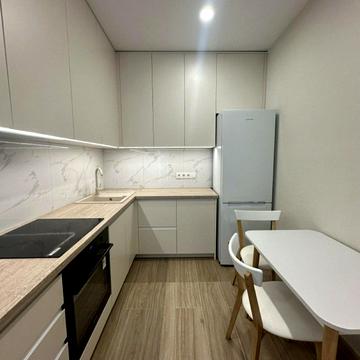 Святослава Хороброго вул., 11-Б