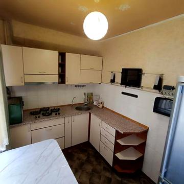 Здається 1 кімнатна квартира