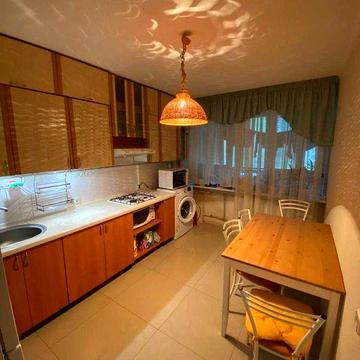 Оренда квартири на Лукянівці (вул. Мурашка, 5).