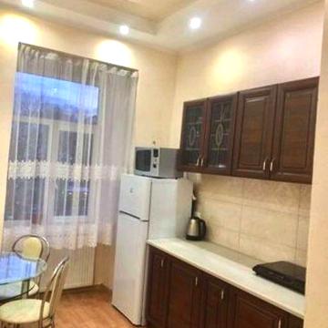 Оренда 2 кімнатної квартири в центрі