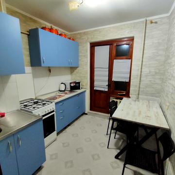 Академіка Корольова вул., 100