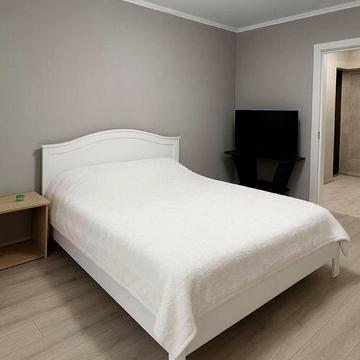 Двох кімнатна квартира. Оплата за один місяць