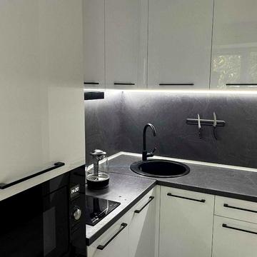 Сдам 1- 2-3х к комн комнатную кв-ру 10000