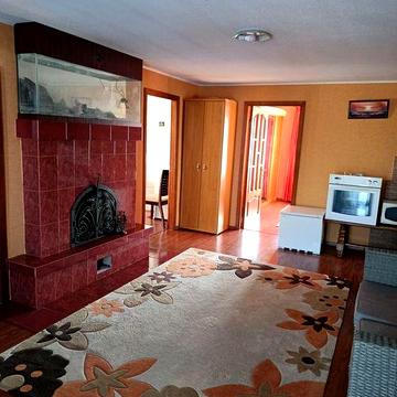 Здам половину будинку, Слобода, район школи, поряд зупинка 115