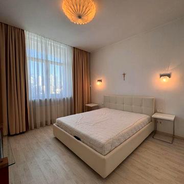 Оренда світлої просторої квартири, ЖК Тріумф, Печерськ