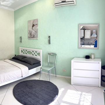 Ланжеронівська вул., 19