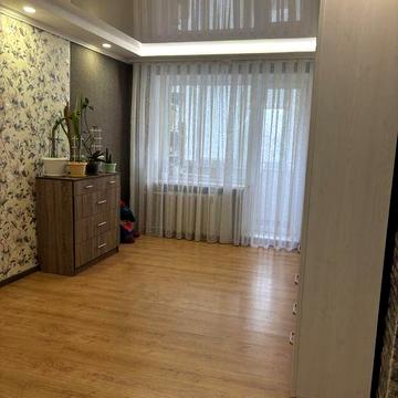 Здається  2 кв Романтична 5/10 8000грн