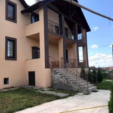 Оренда будинку можна для сімї під офіс Генератор Газова плита