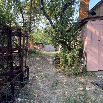 Продается полдома 130 кв м в центре пос. Покотиловка, р-н Лицея 23000т