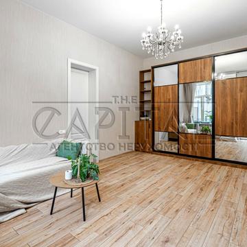 Антоновича вул. (Горького), 24