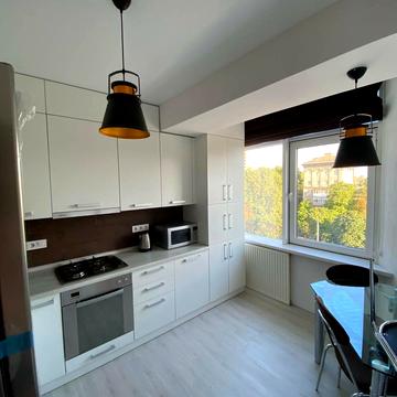 Берестейський просп. (Перемоги), 96