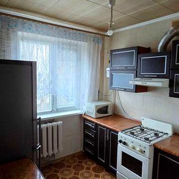 Інгулець!Продам однокімнатну квартиру Перемоги 34,5/5