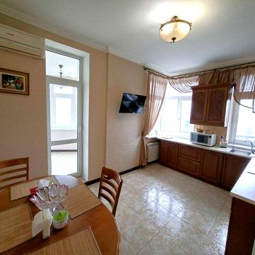 СУПЕРЦІНА! 2к ГАЗ Лесі Українки,7Б Центр м Печерська, Кловська 5хв!