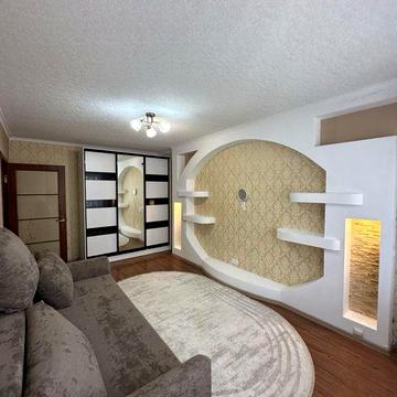 Оренда  2 кімнатноі квартири в Центрі міста( поряд з трк Гермес)