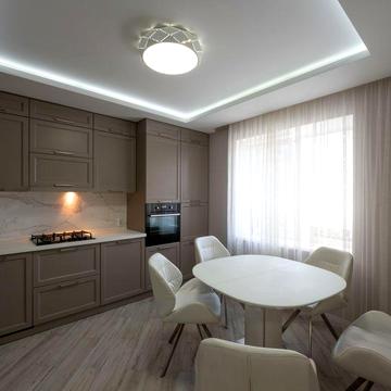 Сучасна квартира  з автономним опаленням та теплою підлогою. Центр.