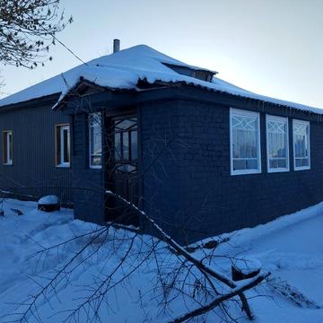 Продам будинок, з приватизованою земельною ділянкою 15 соток.