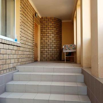 Продаётся добротный 3-х эт.дом в Константиновке.