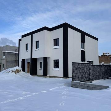 Продам готовий котедж за 3 поліклінікою+ділянка 2,5 сот (перша лінія)