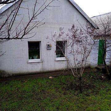 Будинок біля автовокзалу