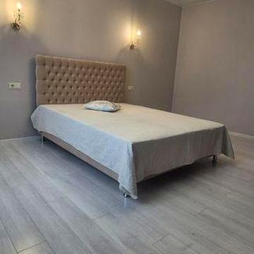 Продам 2о квартиру  площа Героїв