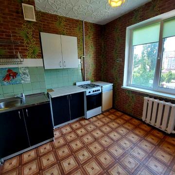 Небесної Сотні просп. (Маршала Жукова), 79а