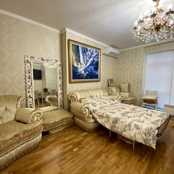 Буслівська вул., 12