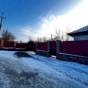 Продам будинок в центрі.