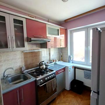 Здається на довготривалий термін трьохкімнатна квартирау