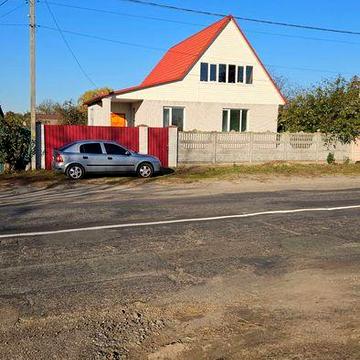 Будинок с. Любечанинів, Чернігівський район