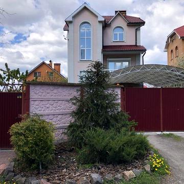 Продам будинок на Троещині (вул.Щавинського)