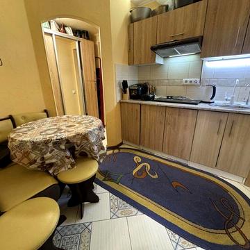 Тепла велика квартира, 3 хв до залізничної станції!